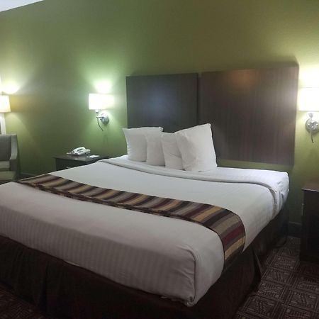 Best Western Rayne Inn Экстерьер фото