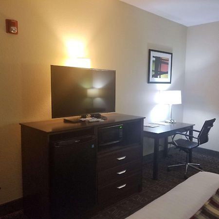 Best Western Rayne Inn Экстерьер фото