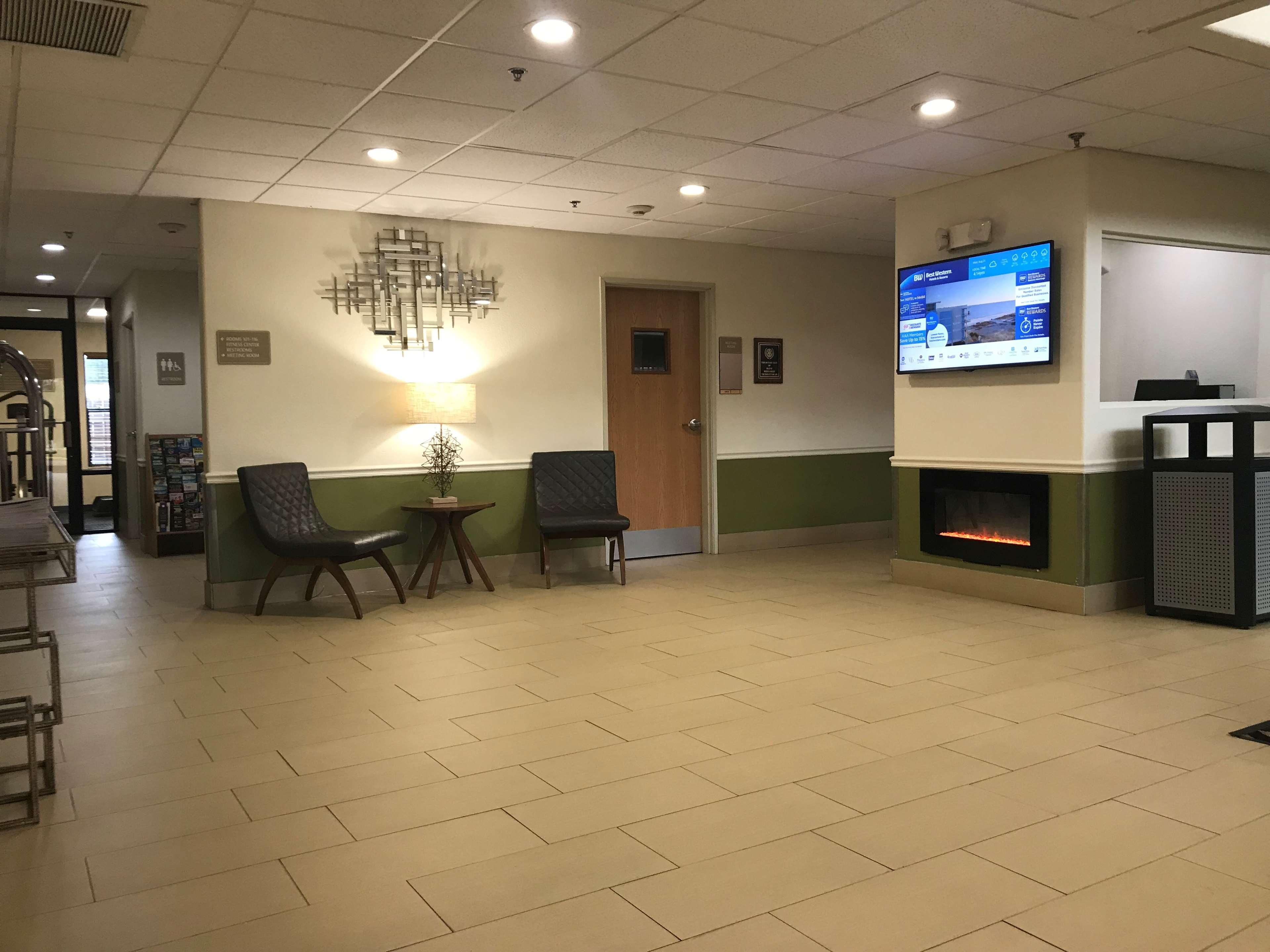 Best Western Rayne Inn Экстерьер фото