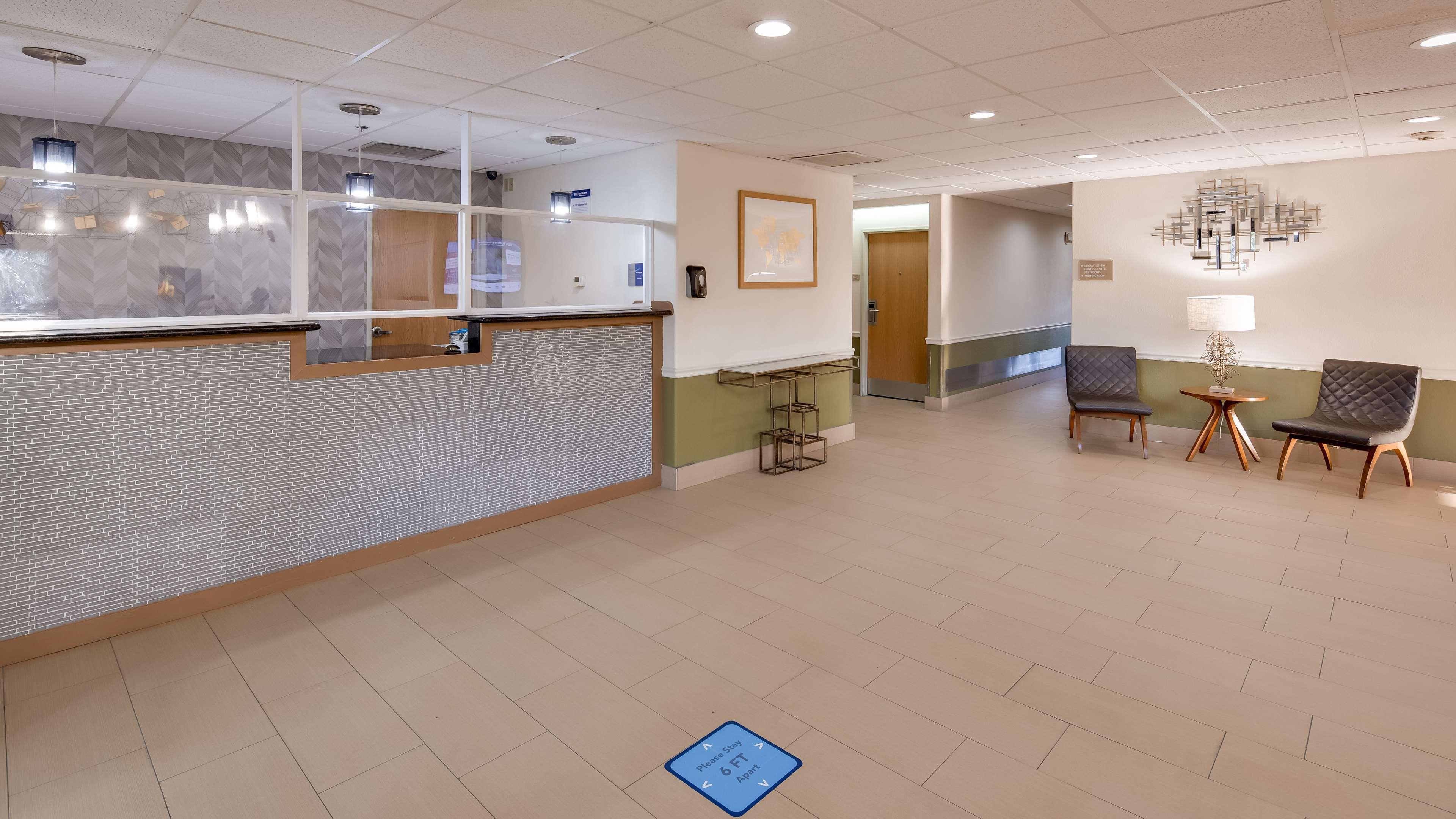 Best Western Rayne Inn Экстерьер фото