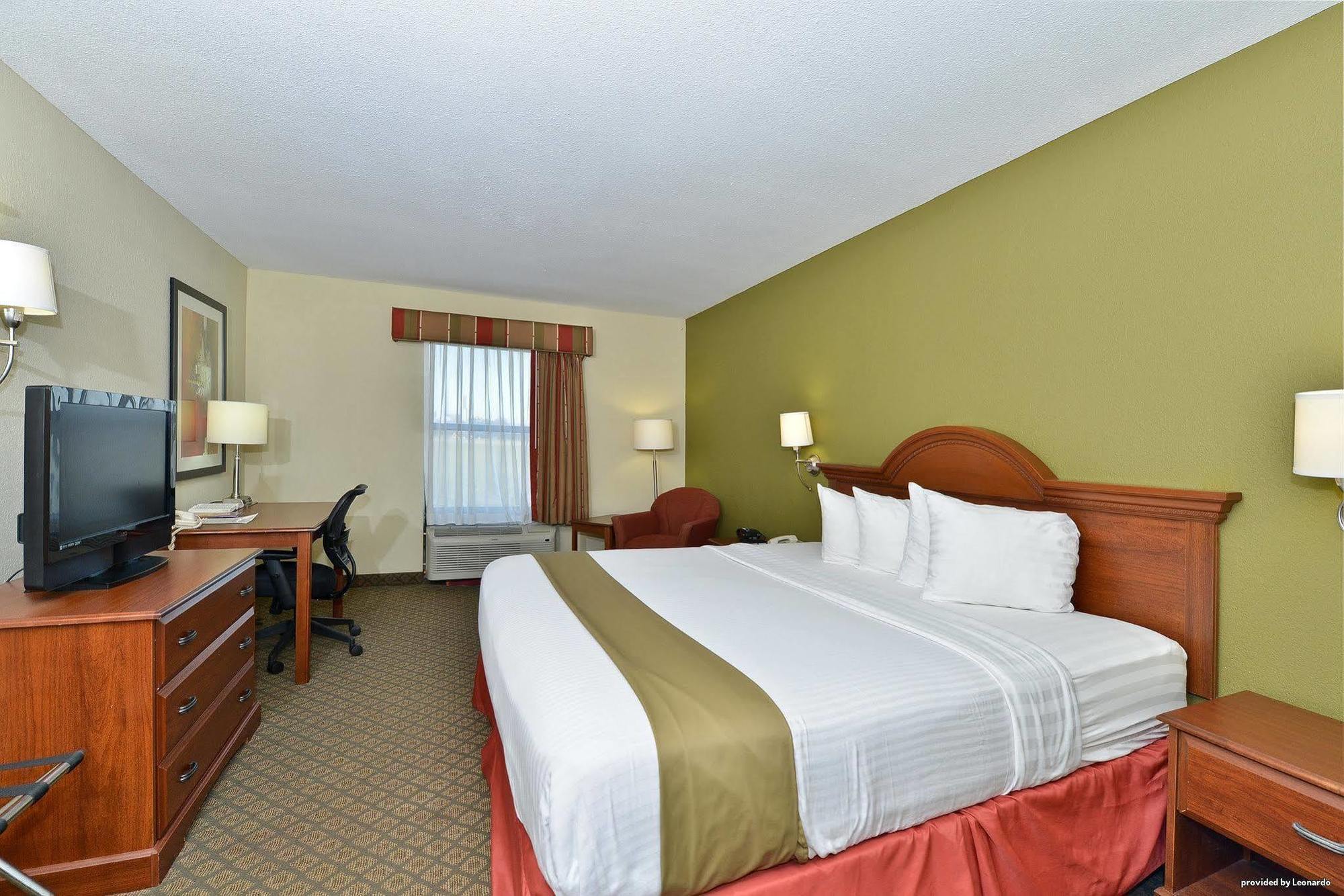 Best Western Rayne Inn Экстерьер фото