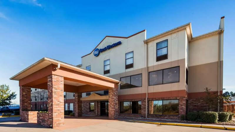 Best Western Rayne Inn Экстерьер фото